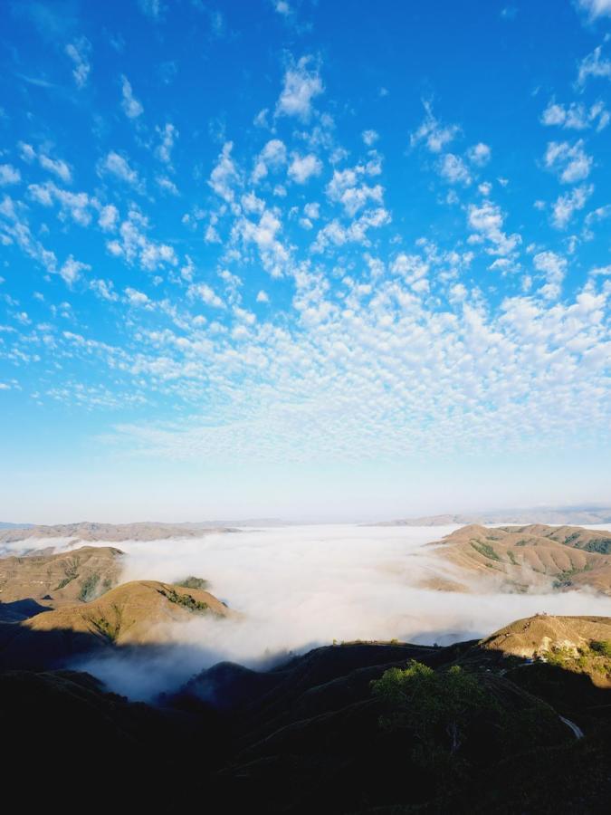 Отель Hars Garden Sumba Ваингапу Экстерьер фото